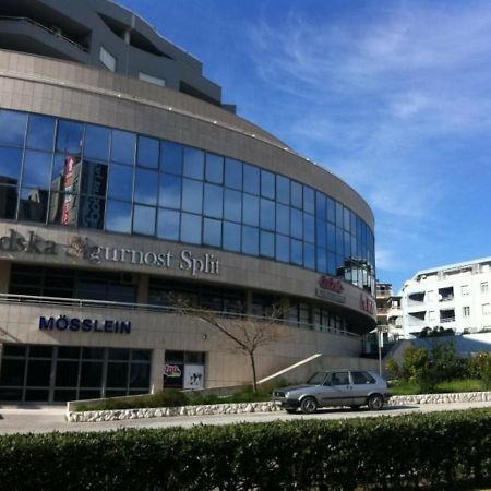 Apartment Karlo Near The Most Beautiful Beach Znjan Split Bagian luar foto